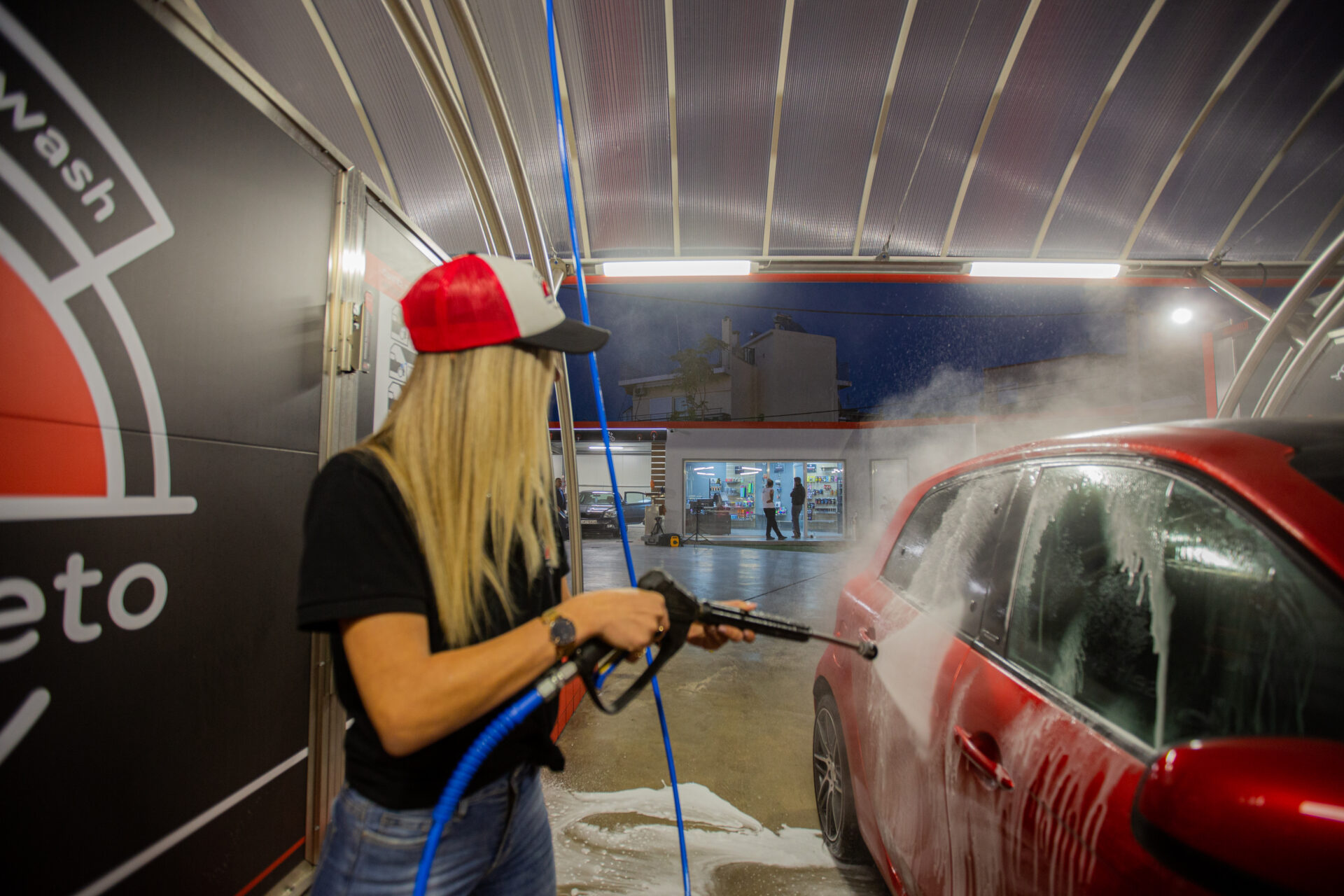 Από rent a car στην Ιαλυσό ζητούνται άτομα για πλύσιμο αυτοκινήτων
