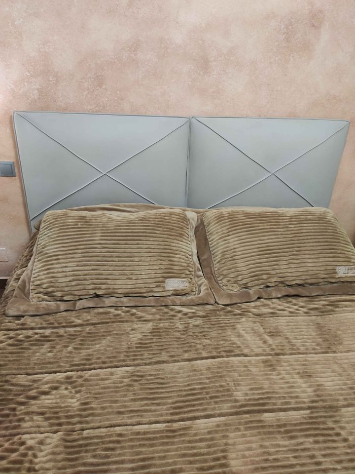 ΠΩΛΕΊΤΑΙ Κρεβάτι διπλό 200 €  ΤΗΛ 6958736626