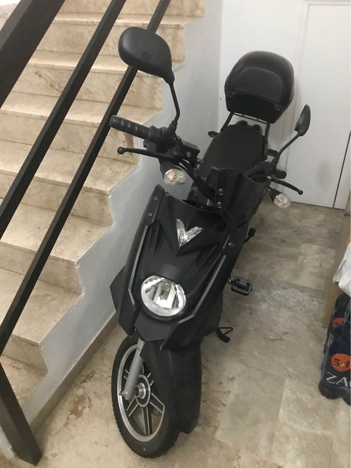 Πωλείται ηλεκτρικό σκούτερ