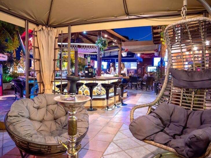 Από τα Cocktail bar και Memories bar στα Κολύμπια ζητούνται άτομα για εργασία 1200€