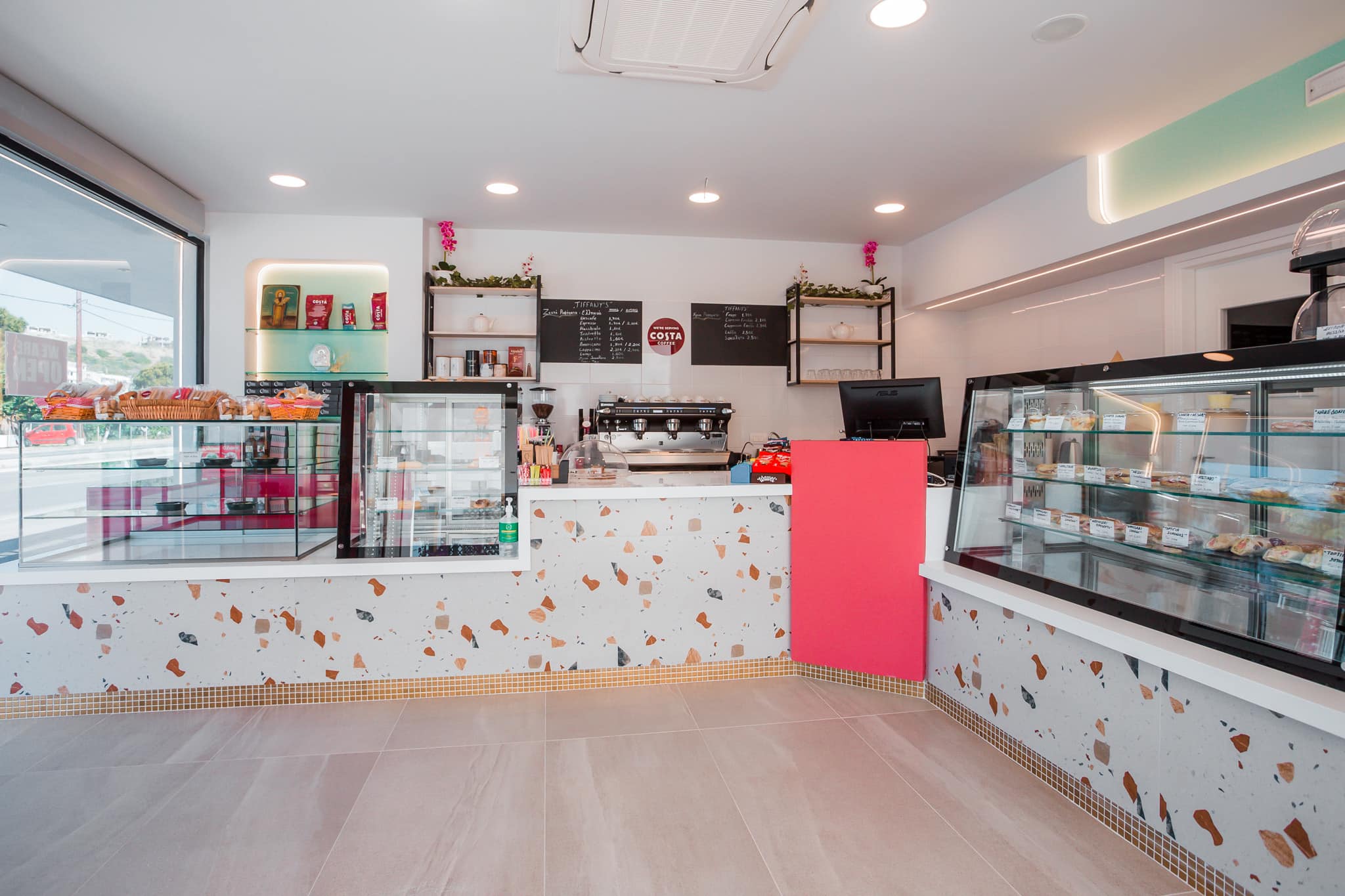 Από το Tiffany's Cafe & Bistro στο Φαληράκι αναζητάμε άτομο με γνώσεις από καφέ