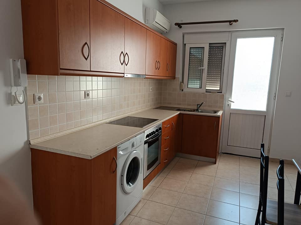 Ενοικιάζεται σπίτι 52τμ - 350€