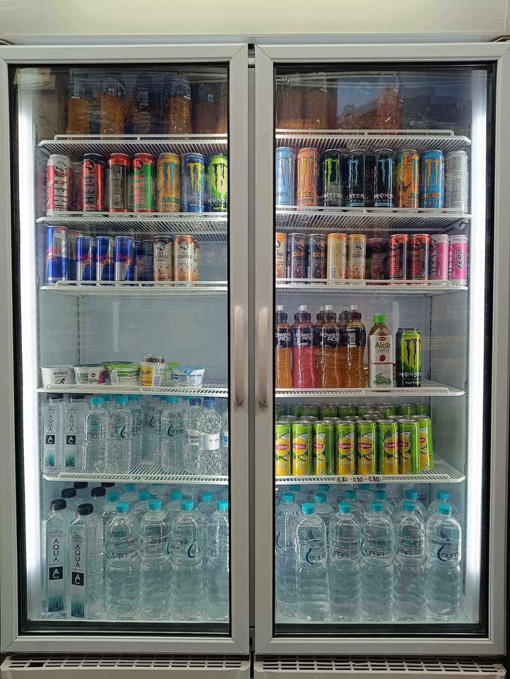 Πωλείται επαγγελματικό ψυγείο intercool