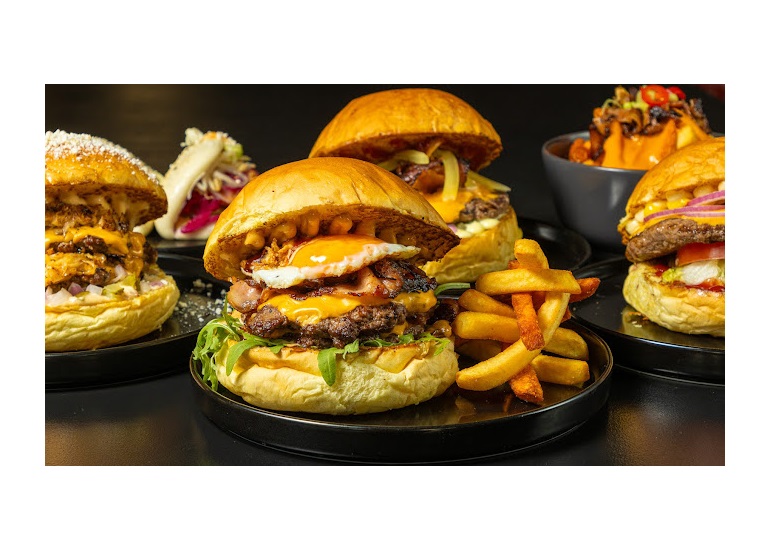 Ζητείται βοηθός μάγειρα από το 77 burgers House Κοσκινού