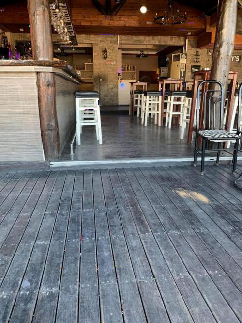 Πωλείται σιδερόξυλο πάτωμα 120τ.μ