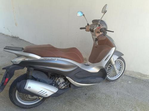 Beverly 300i  ΤΙΜΗ 3800€