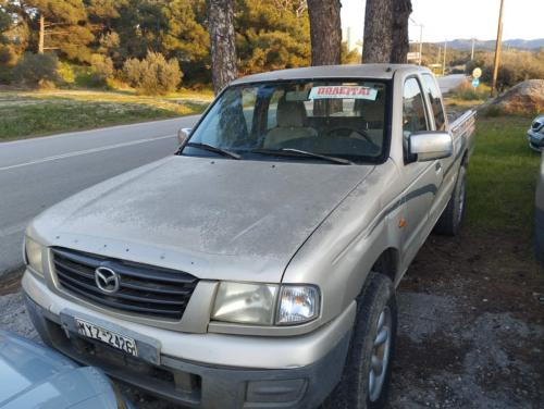 Mazda B2500 '04