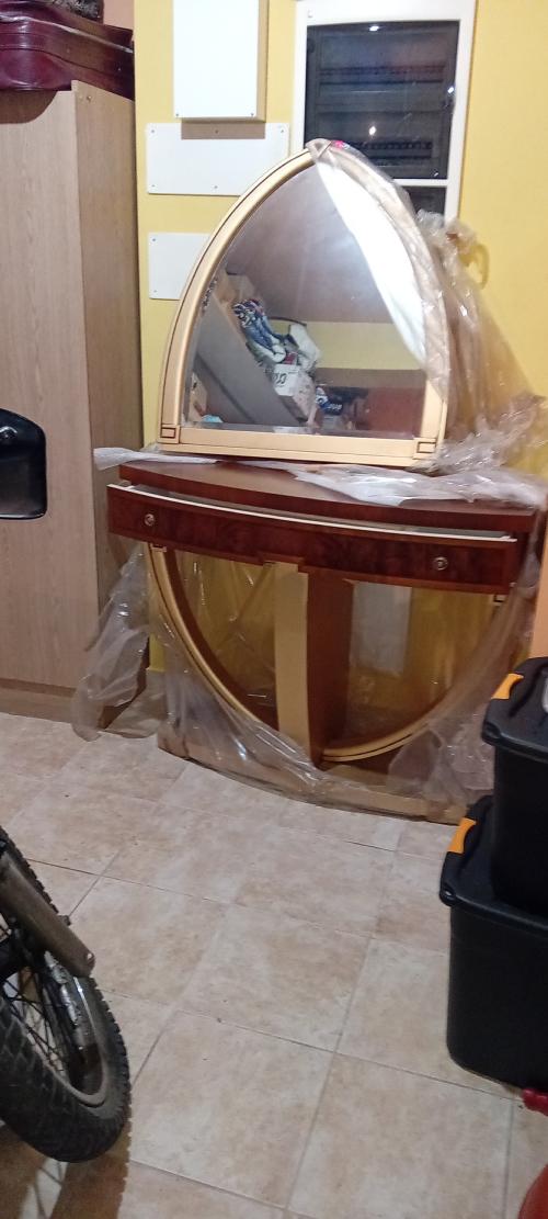 ΠΩΛΕΙΤΑΙ ΚΟΝΣΟΛΑ ΕΙΣΟΔΟΥ ΣΤΥΛ ΜΠΑΡΟΚ