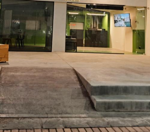 Ενοικιάζεται κατάστημα 